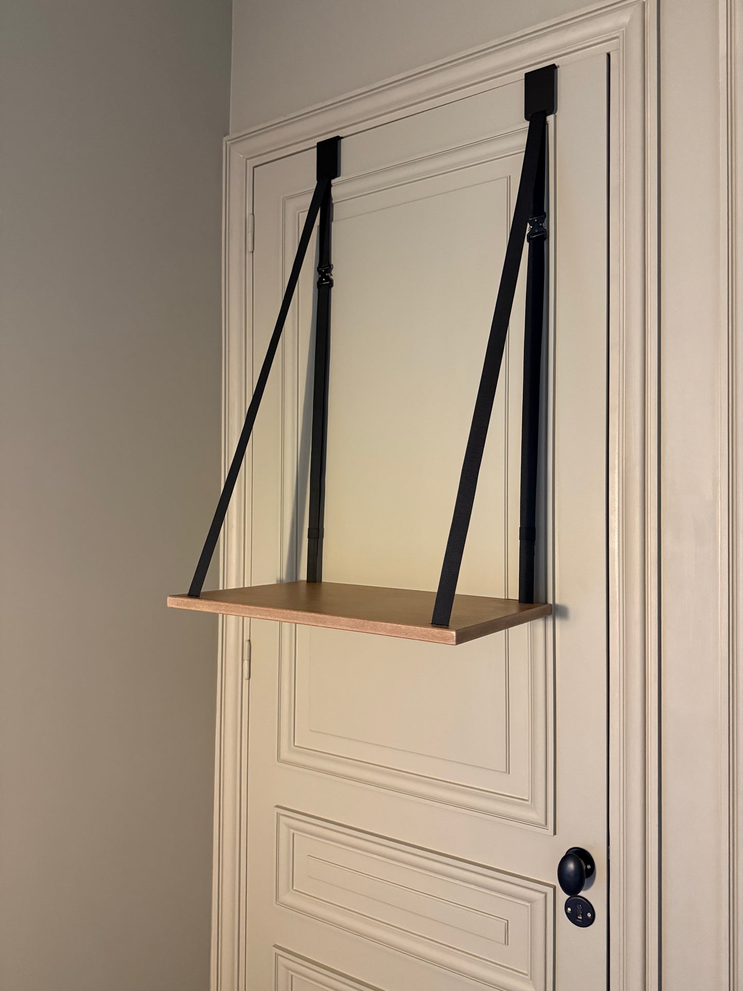 Table suspendue - HangDesk - Bureau Debout